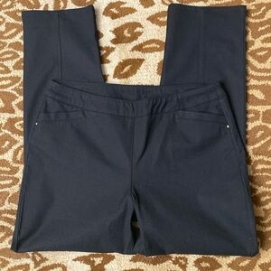 Chicos “so slimming “ black pants Straight leg back pockets office Sz 2 Short